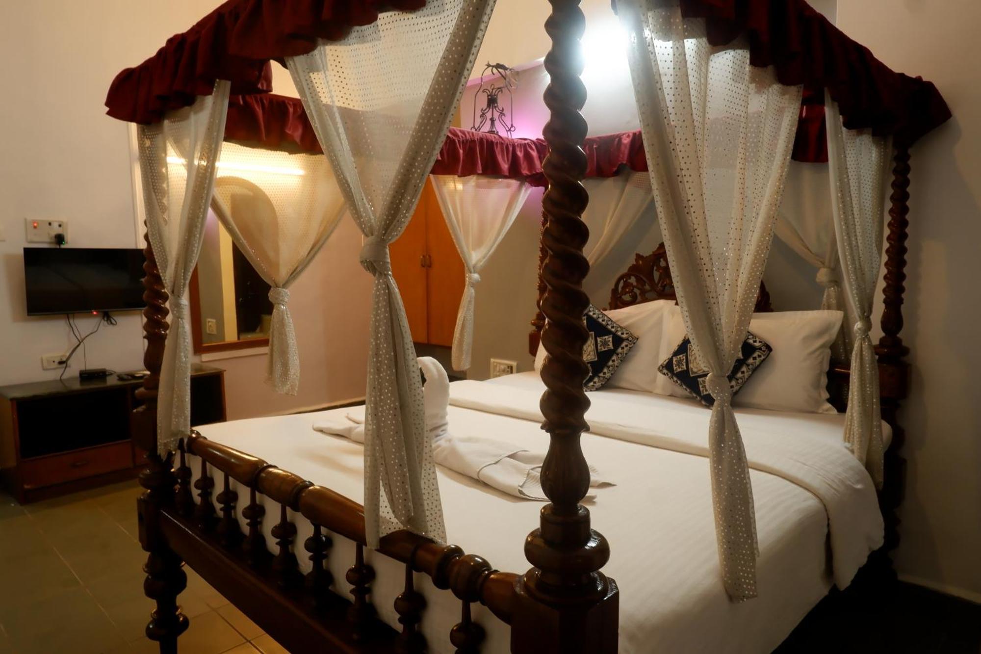Falcon Resorts By Dia Hotels Calangute Exterior foto